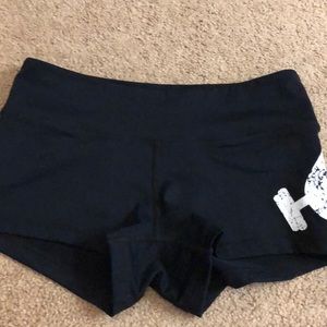 WodBottom booty shorts